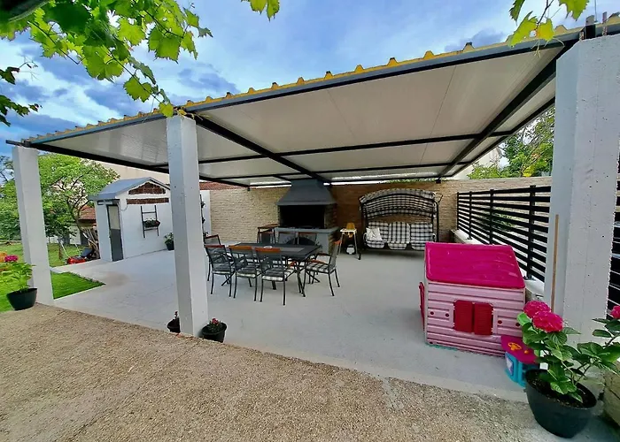 Apartman Lara